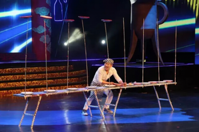 雜技《快樂(lè)的廚師》